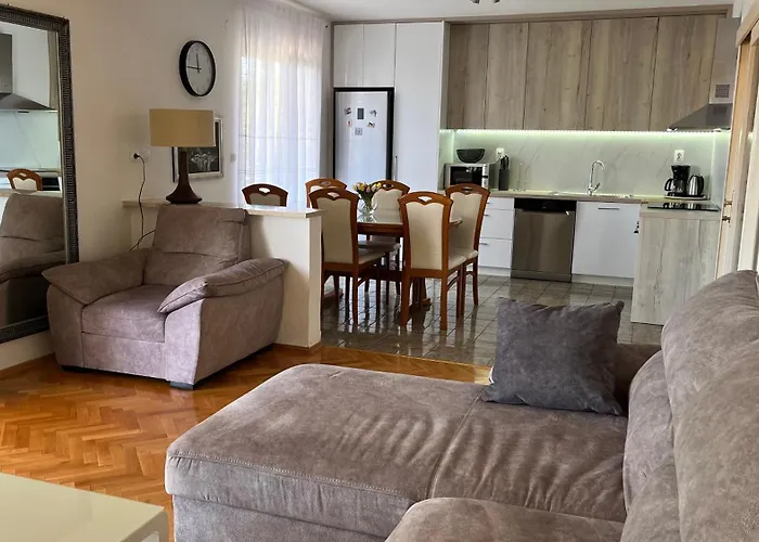 Marr Apartamento Makarska