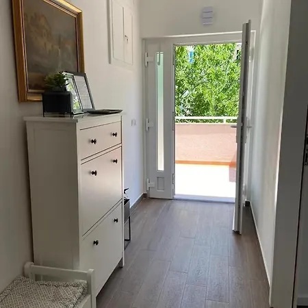 Marr Apartment